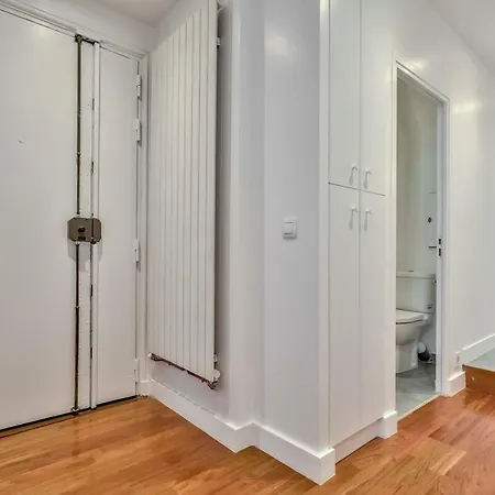 Appartamento Beautiful Flat For 6 People In The 16th District Parigi