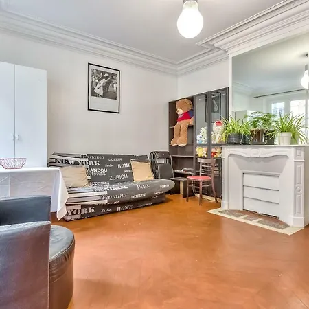 Beautiful Flat For 6 People In The 16th District *